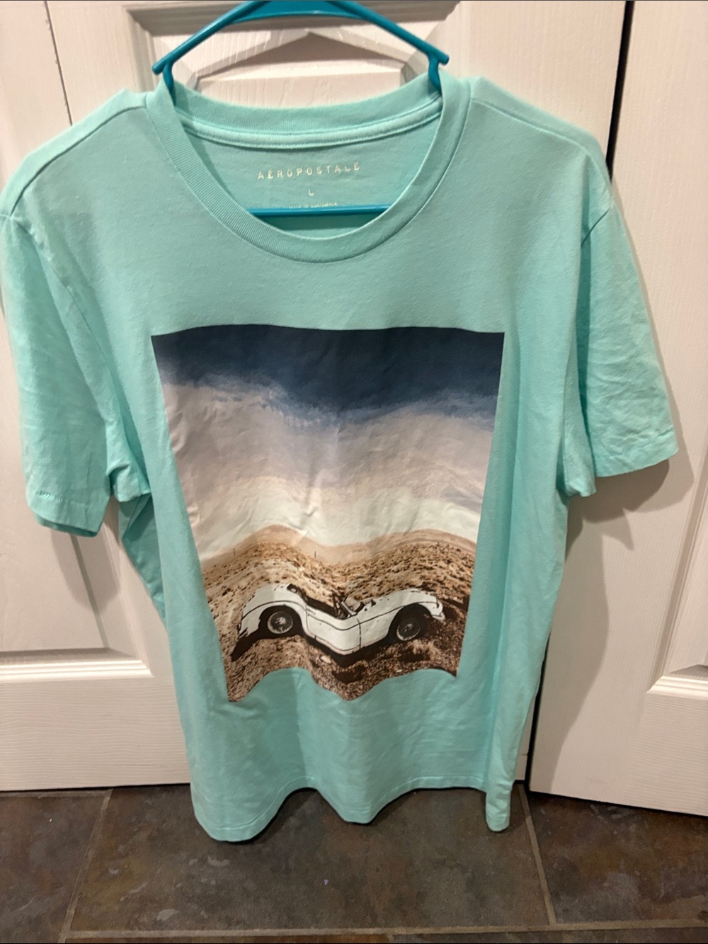 Aeropostale Mint Green Graphic Crewneck Tee
